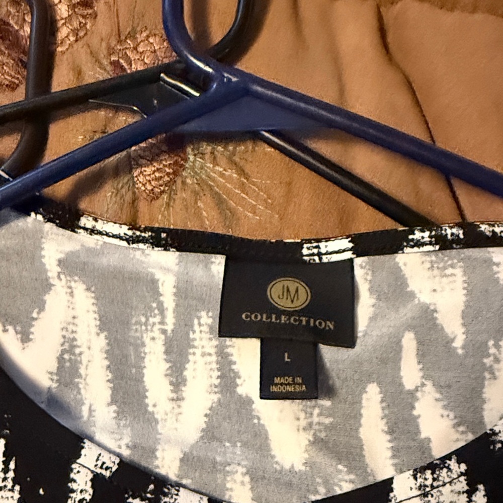 JM Collection size Large Printed 3/4-Sleeve Long Top, created for Macy's. Tunic - Picture 3 of 3